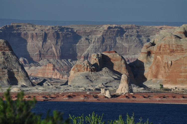 Lake Powell shoreline